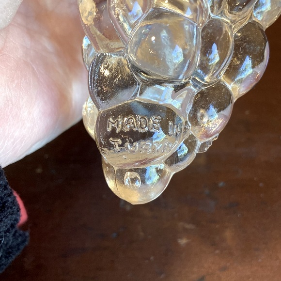 Vintage Glass Grape Cluster Decanters Clear Screw Top Made in Turkey 6 1/2” - Picture 8 of 8